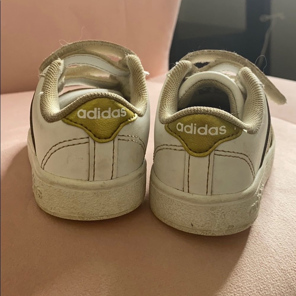 Adidas size 5 - Picture 3 of 3